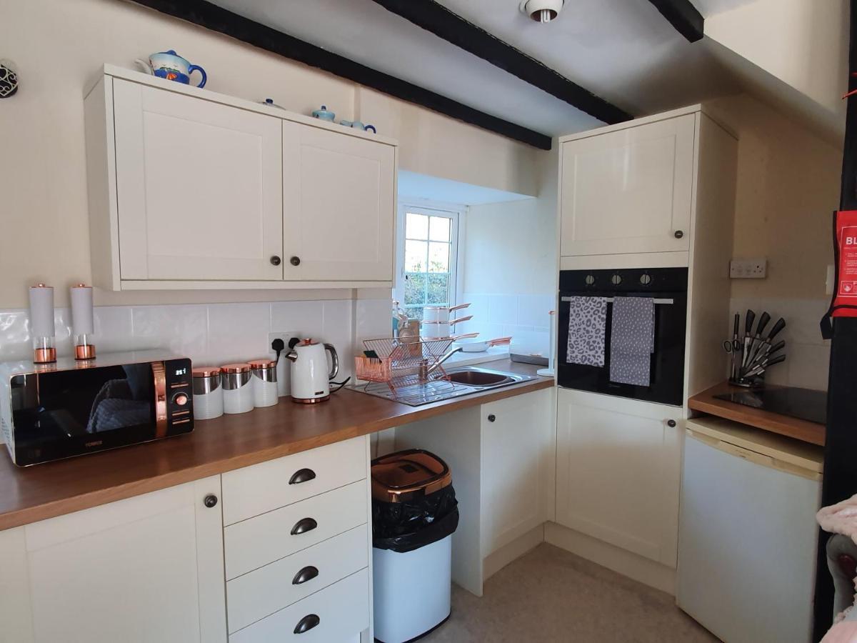 No 4 Trelawney Apartment - Onsite Bar - Restaurant - Horse Riding Menheniot Dış mekan fotoğraf