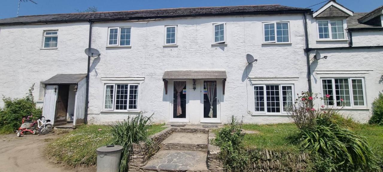 No 4 Trelawney Apartment - Onsite Bar - Restaurant - Horse Riding Menheniot Dış mekan fotoğraf